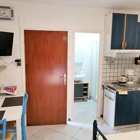 With Parking Space Baska, Krk - 22600 Apartmán