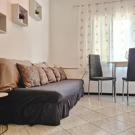 Apartment With A Parking Space Baska, Krk - 22600