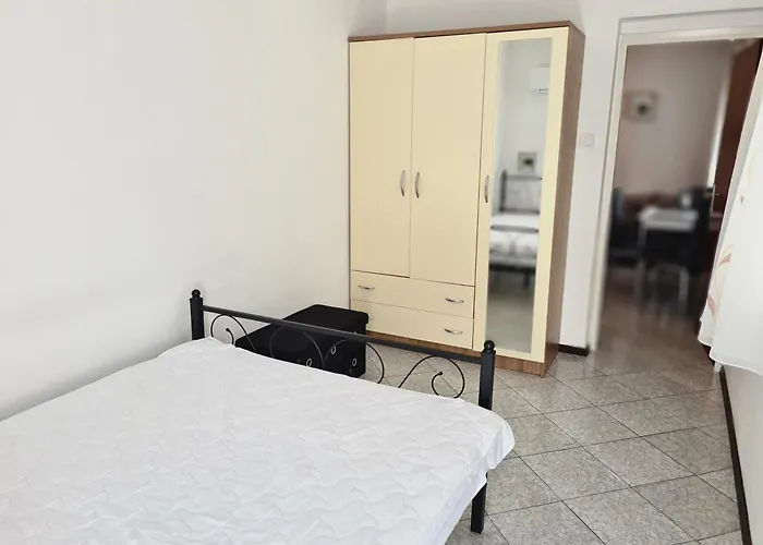 Appartamento With Parking Space Baska, Krk - 22600 Baška