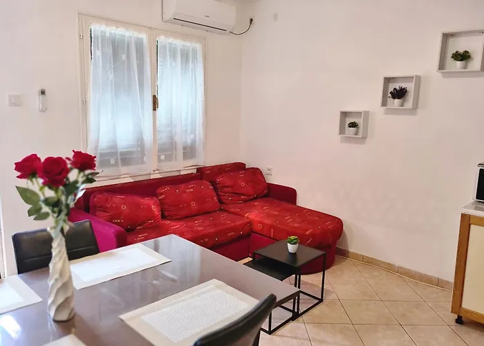 With Parking Space Baska, Krk - 22600 Apartmán Baška