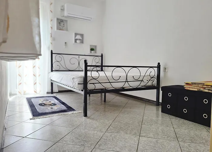 Appartamento With Parking Space Baska, Krk - 22600 *